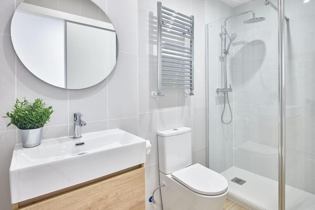 New.Apto-Ponzano. Luxe & Spacious 4Rooms 3Bathroom マドリード エクステリア 写真
